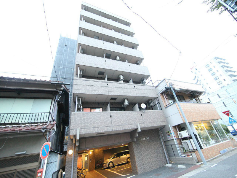 ルミナス新栄 外観　オートロック　防犯カメラ　家具家電ご用意できます　
