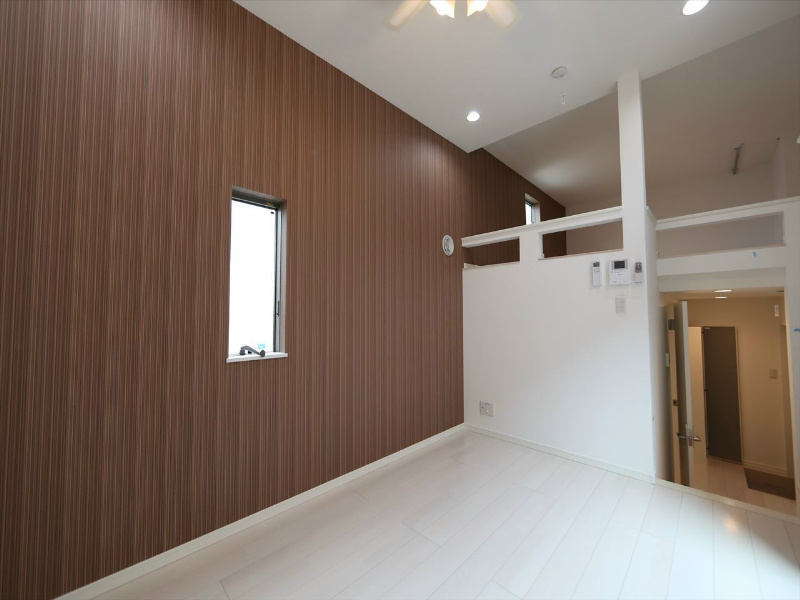 ＥＳＰＡＣＩＯ今池（エスパシオ今池） 洋室6.5帖　上階ロフト6.5帖（収納でも部屋でも使えます）