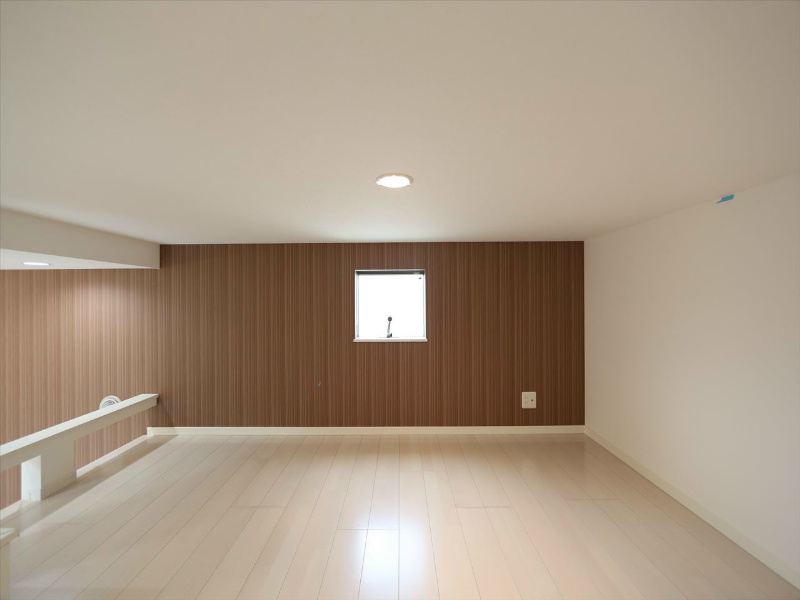 ＥＳＰＡＣＩＯ今池（エスパシオ今池） 上階ロフト6.5帖（収納としてもお部屋としても使えます）