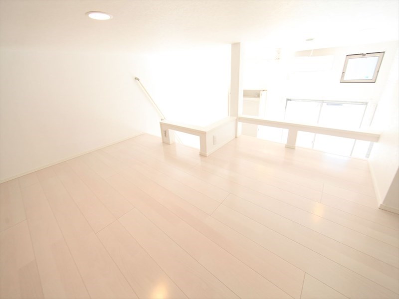 アーバンテラス浮島町 ロフト6.1帖（収納としても寝室としても使えます）