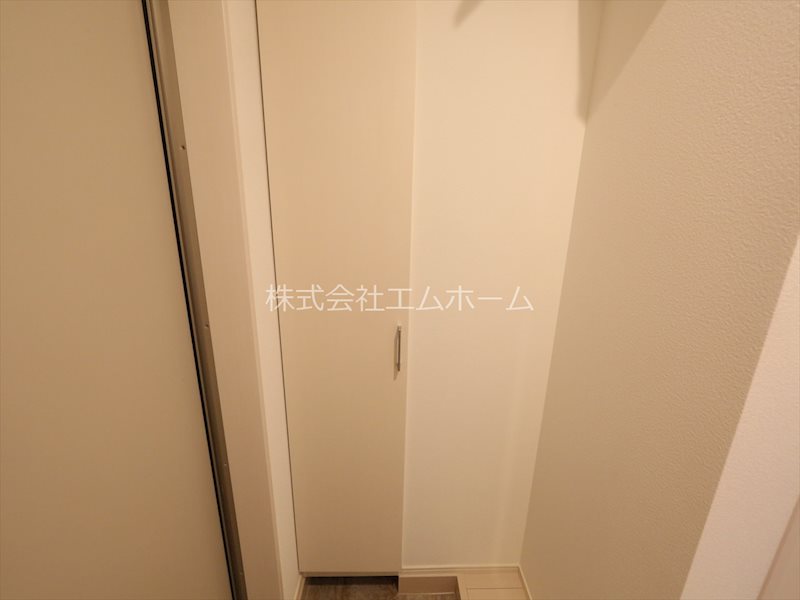 ｒｅｇａｌｅｓｔ　Ｓ（レガリストエス） 玄関　シューズボックス付（収納充実してます）