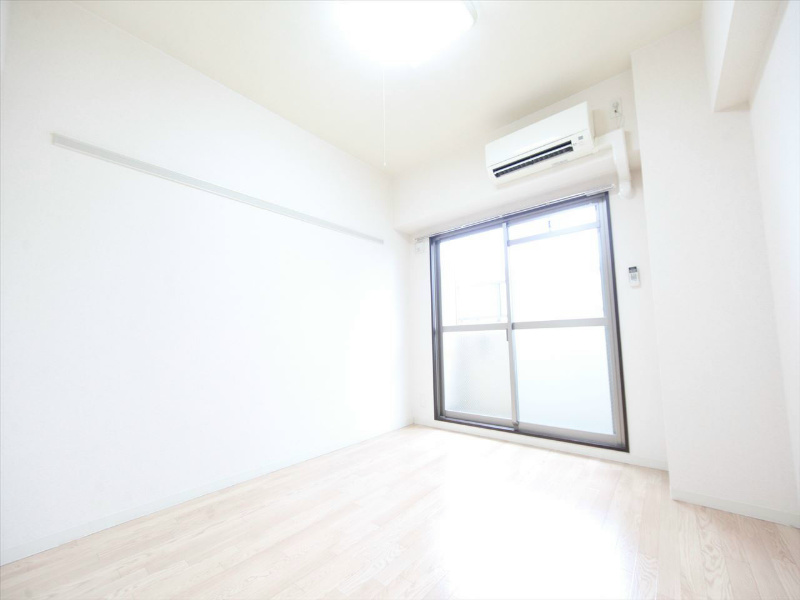 Ｓｔｅｌｌａ（ステラ） 洋室6.7帖　エアコン完備