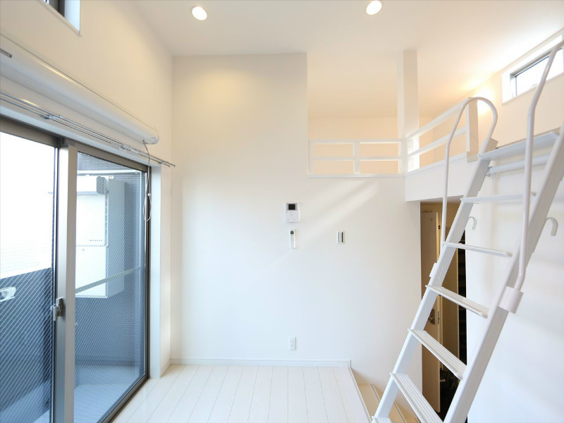 Ｌａｌｕｃｅ烏森 洋室4.5帖　ロフト4.9帖（収納でもお部屋でも使えます）