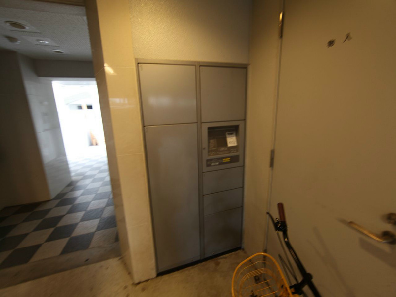 ＡＨマンション泉 宅配ボックス