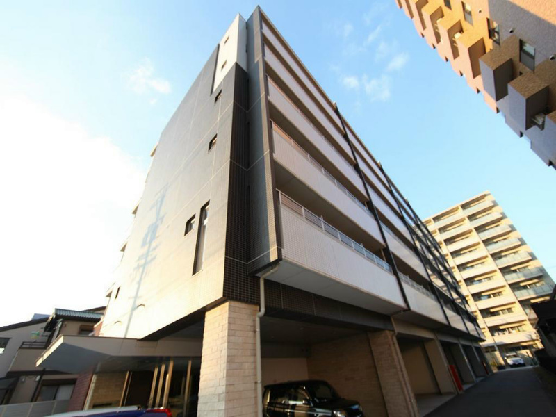 外観 オートロック 宅配BOX 外壁タイル張り