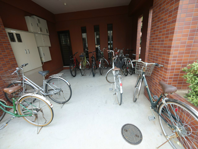 クオン千原 屋根付き駐輪場