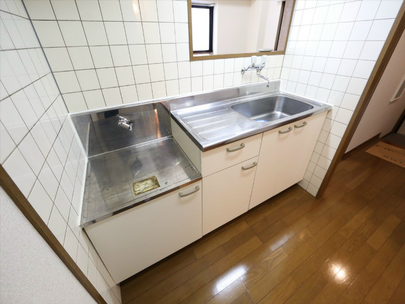クオン千原 カウンター付キッチン（ガス2口コンロ設置できます）