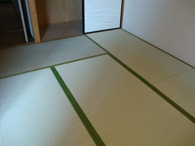 プレシアス赤城 和室