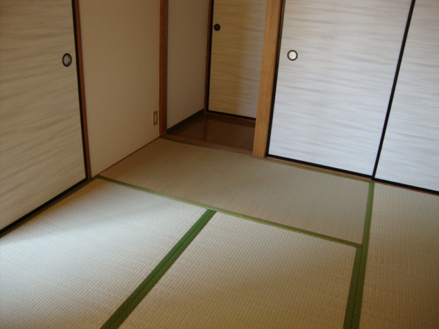 プレシアス赤城 和室