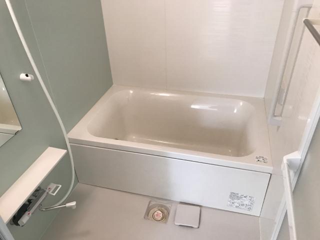 モントブレチア バス
