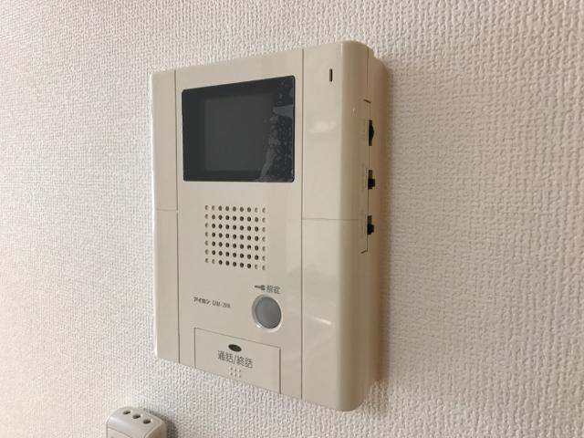 ガーデン仲田 カメラ付インターホン