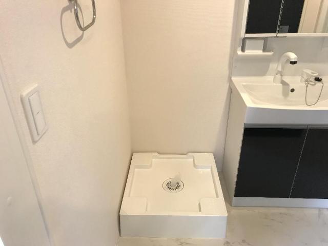 クレシア吹上 洗濯機置場