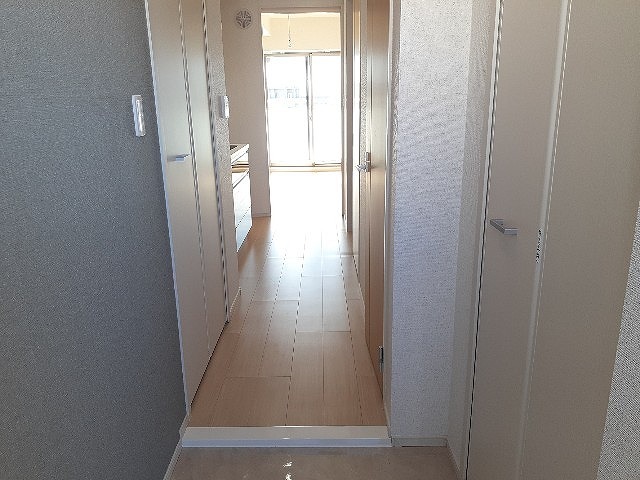 グレースヒルズ金山 玄関
