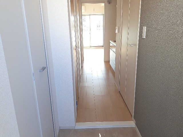 グレースヒルズ金山 玄関