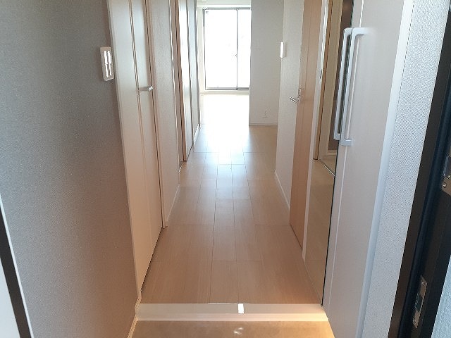 グレースヒルズ金山 玄関