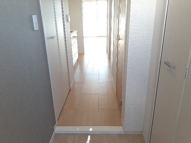 グレースヒルズ金山 玄関