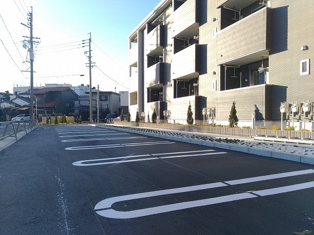 Ｍｏｄｅｓｓａ　Ｇｏｓａｉｂｉ 駐車場
