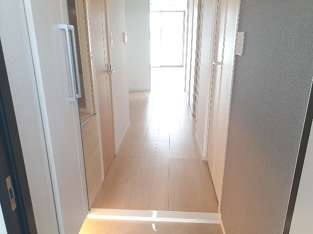 グレースヒルズ金山 玄関