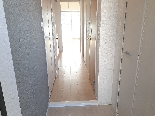 グレースヒルズ金山 玄関