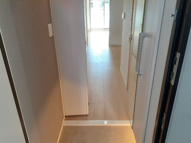 グレースヒルズ金山 玄関
