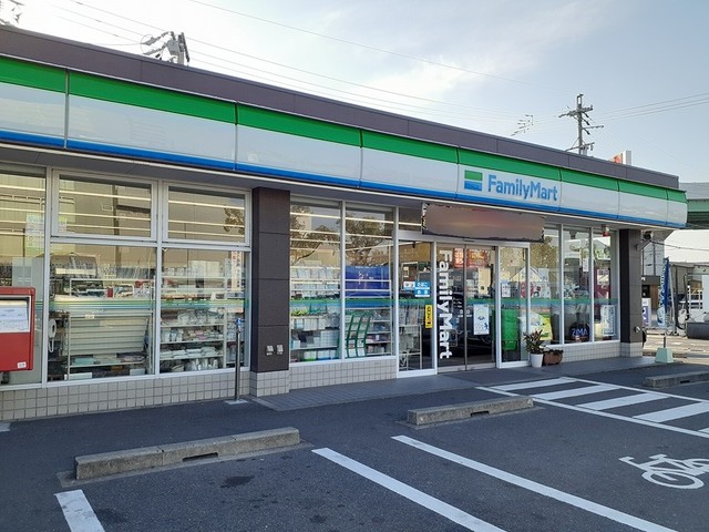 クレイン ファミリーマート名南星崎店まで428m