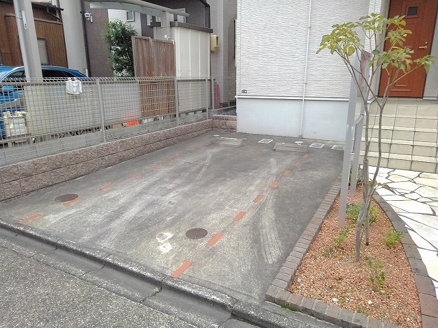 ソフィアコート 駐車場