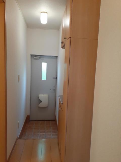 アバンツァート社台 玄関