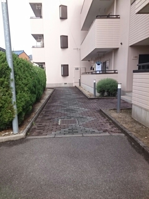 クレイン エントランス