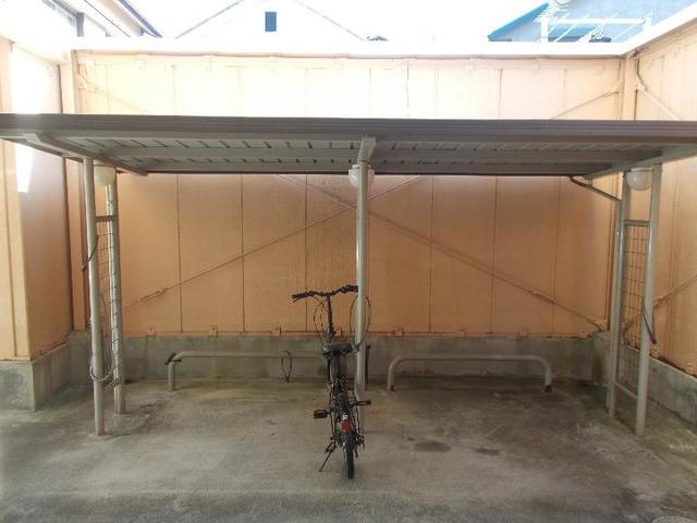 アイナ その他