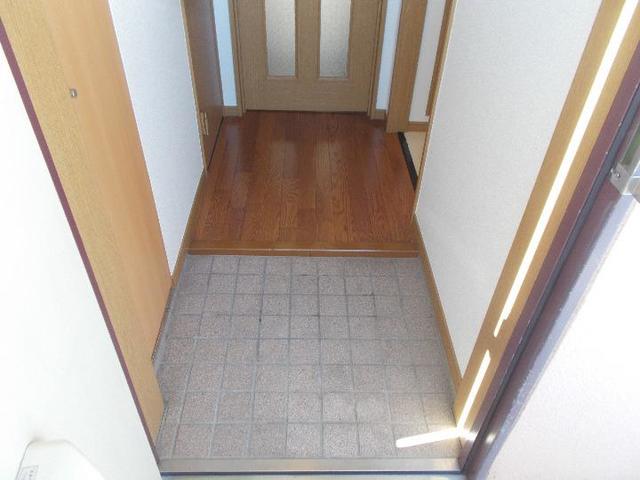 アイナ 玄関