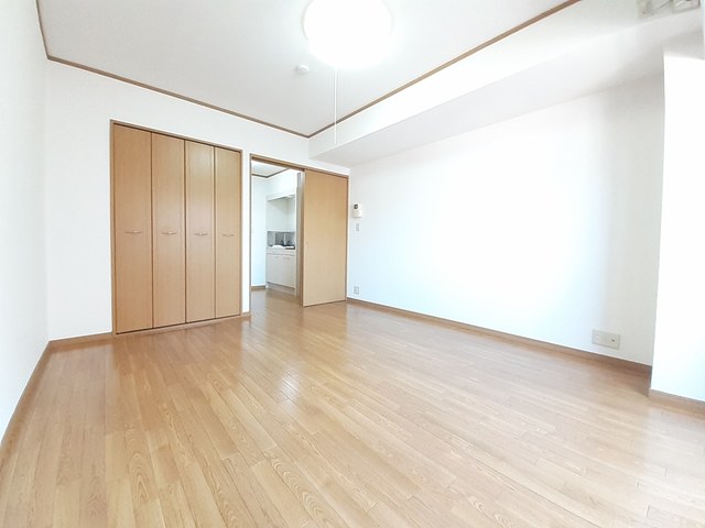 アイナ その他