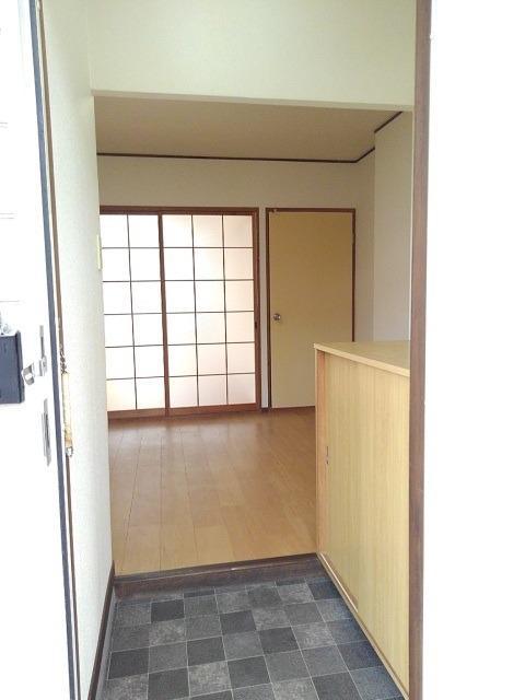 ジャルダン　三七 玄関