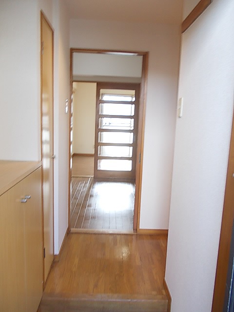 ドミール本城 玄関