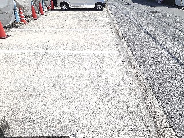 メゾンドティファニー 駐車場