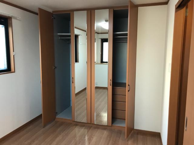 ルミナスハイム 北洋室クローゼット