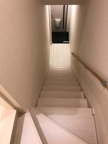 プレザンス・カメリア 階段