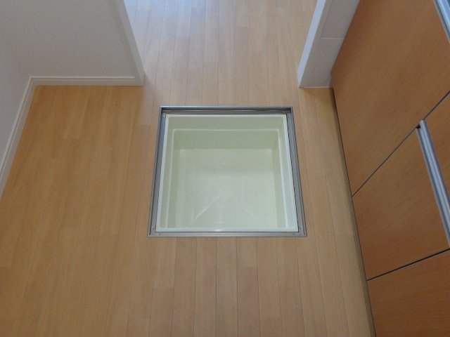 リジュール 床下収納
