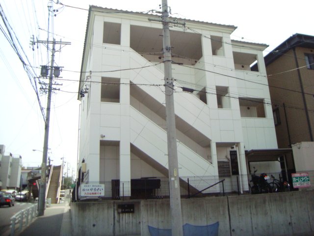 アートメゾン藍 外観写真（昼）