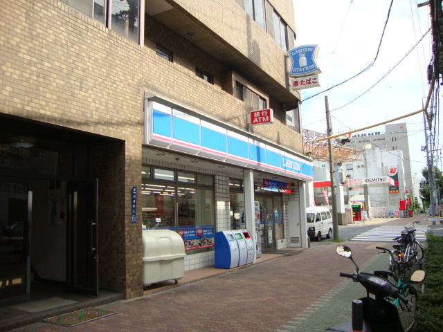 メリーシャトレーン ローソン熱田区川並店まで418ｍ