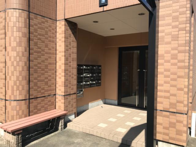 ルーエンハイム 外観写真（昼）