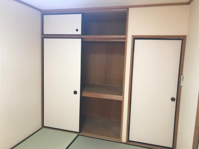 エスペランサ西前田 和室押入れ