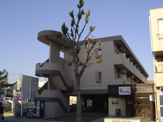 ブライトプレイスあゆち 外観写真（昼）