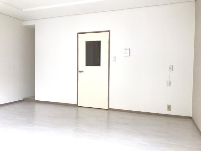 ブライトプレイスあゆち 洋室