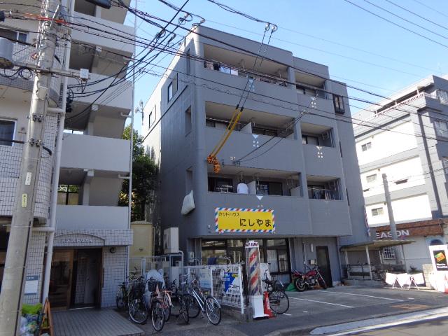 アヴィニョン 外観写真（昼）