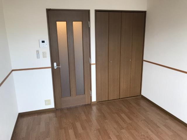 アヴィニョン 洋室