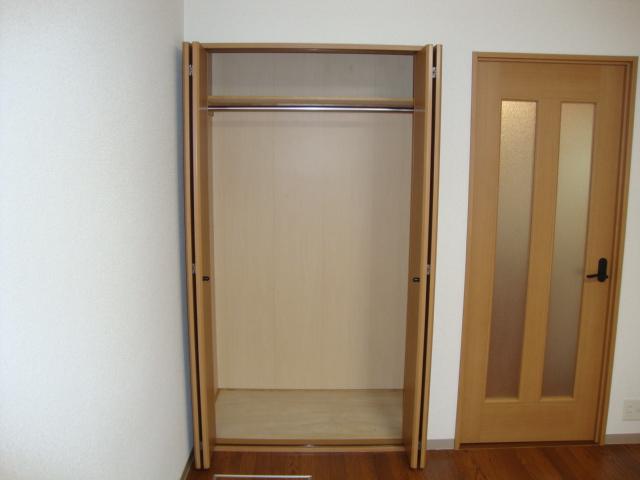 シャトーエトワール 洋室クローゼット