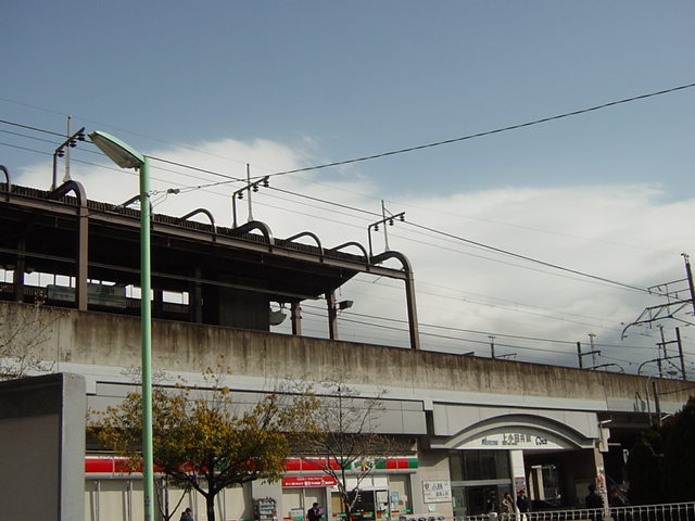 アートプレイスＴ２ 上小田井駅まで950ｍ