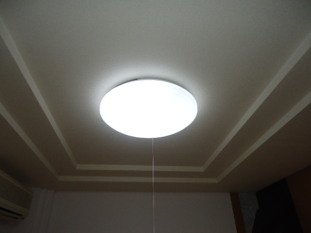 コンフォース中平 照明