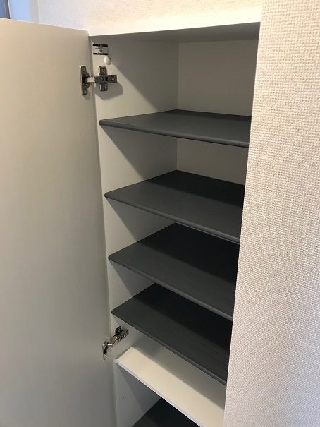 クレイノ寅新田 下駄箱