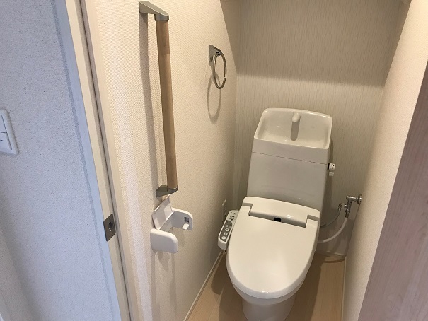 クレイノ寅新田 温水洗浄便座付き